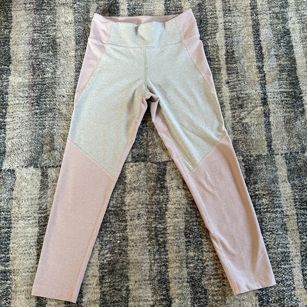 Outdoor Voices Warmup 3/4 Leggings - Pink and White - Sz S